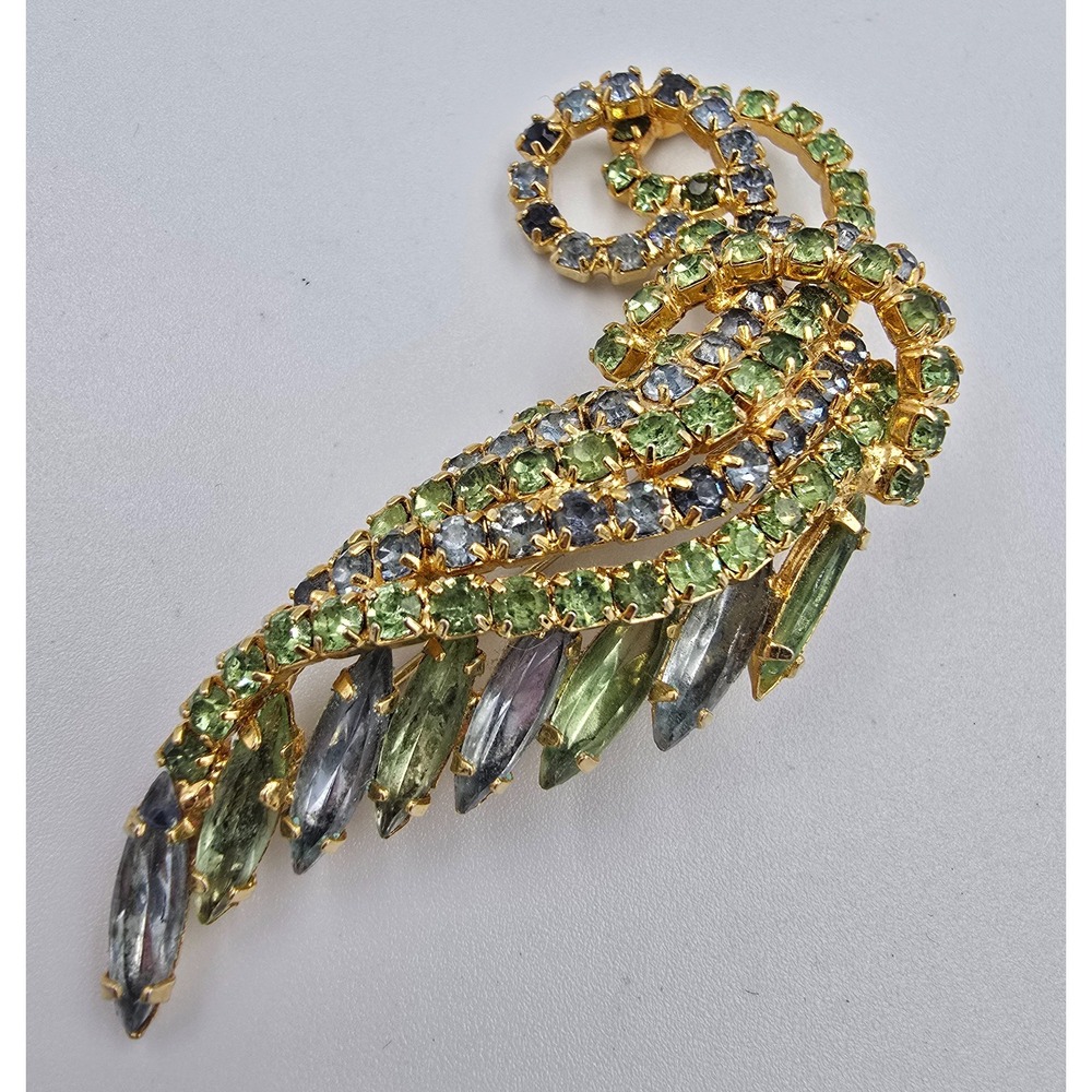 Vintage Rhinestone Brooch Gold Tone Swirl Pin Green Blue Unsigned Beauty
